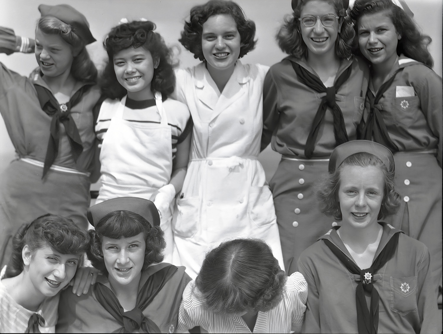 Mariner Girl Scout, Nurses and others gather for the photo